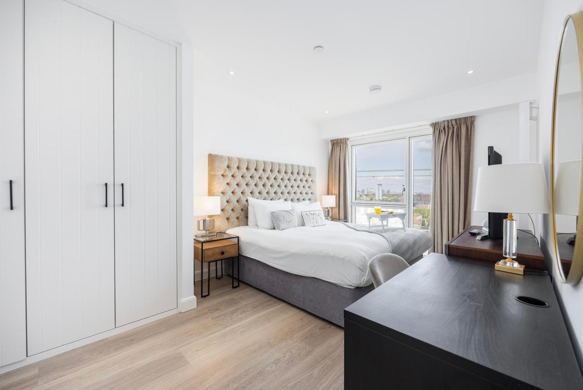 Austin David Executive Excel Apartment Лондон Екстериор снимка