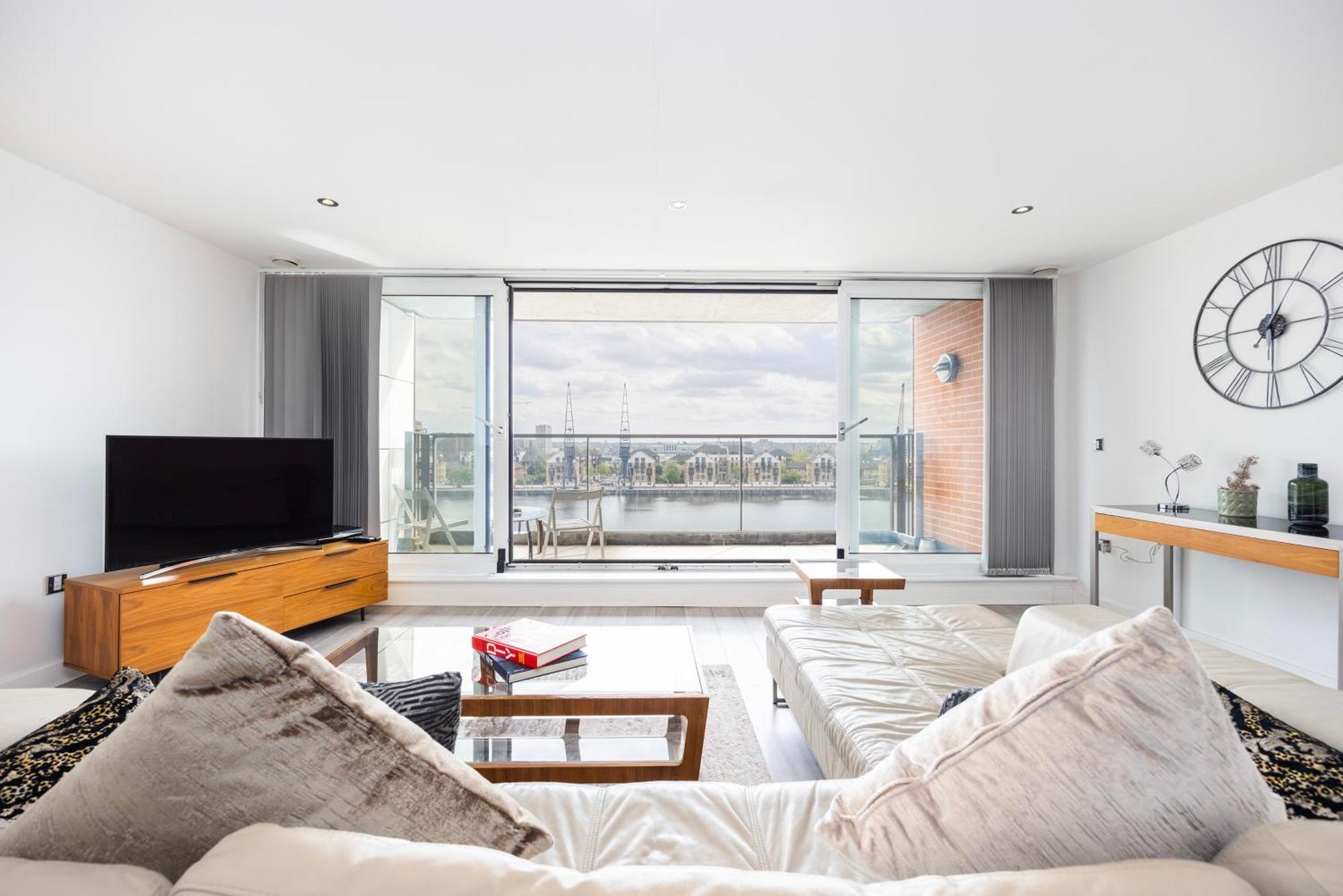 Austin David Executive Excel Apartment Лондон Екстериор снимка