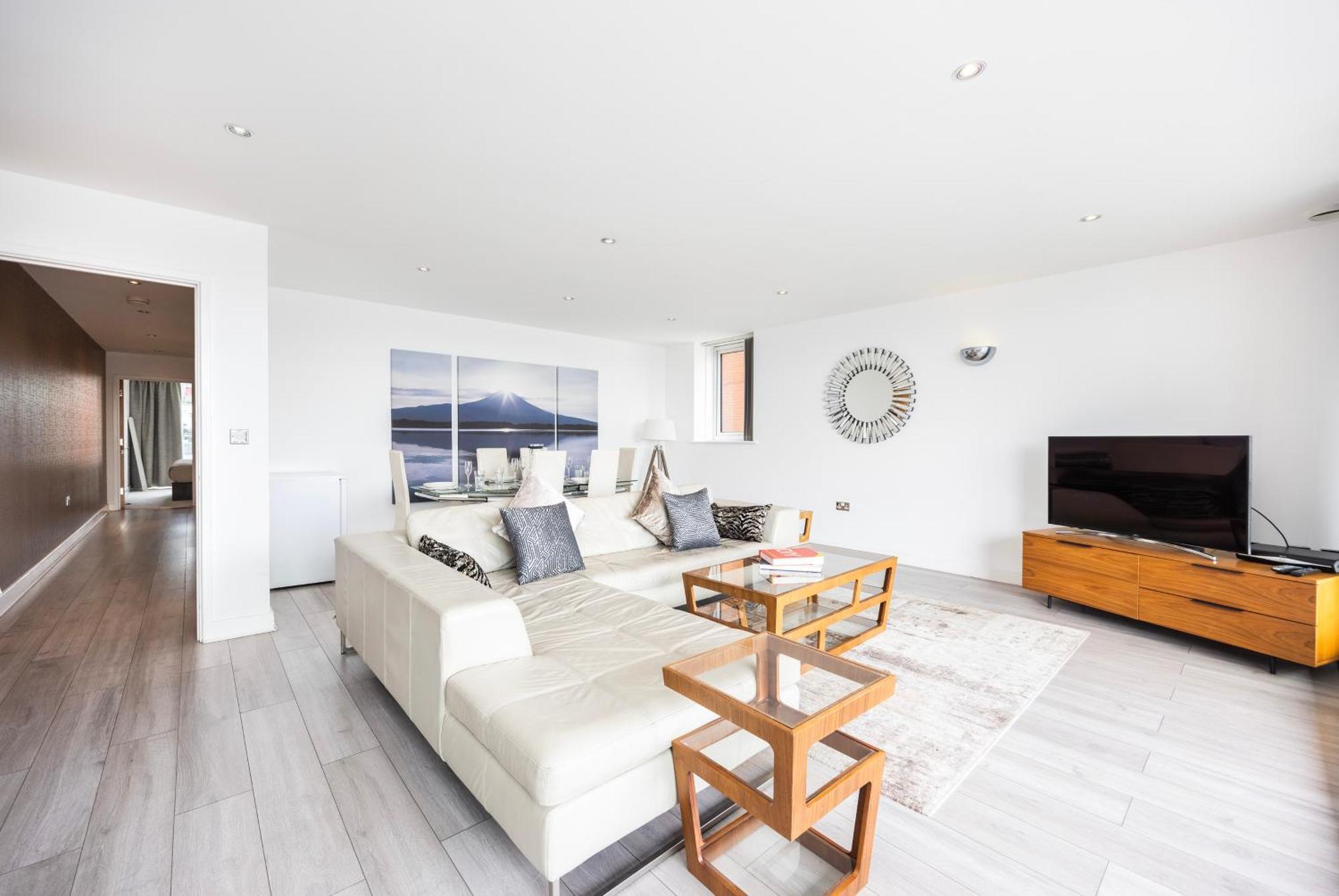 Austin David Executive Excel Apartment Лондон Екстериор снимка
