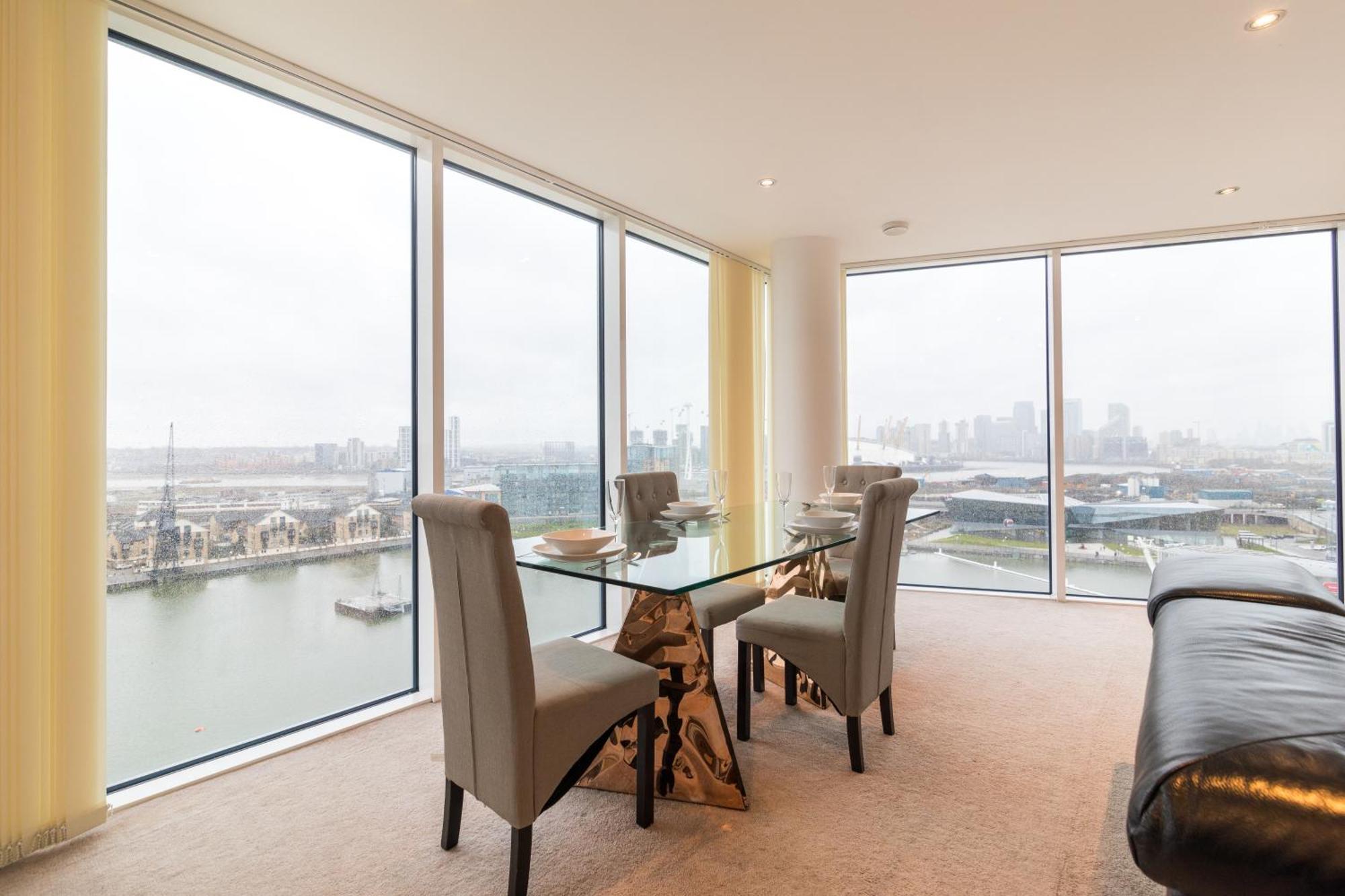 Austin David Executive Excel Apartment Лондон Екстериор снимка