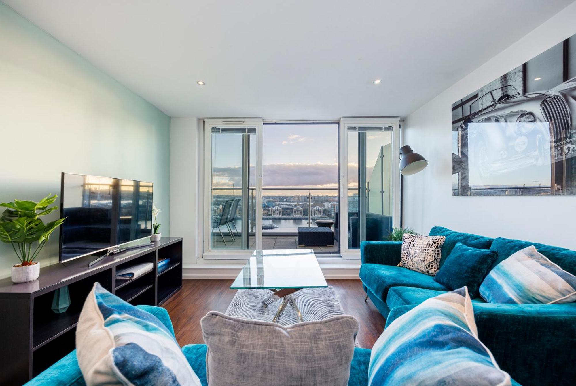 Austin David Executive Excel Apartment Лондон Екстериор снимка