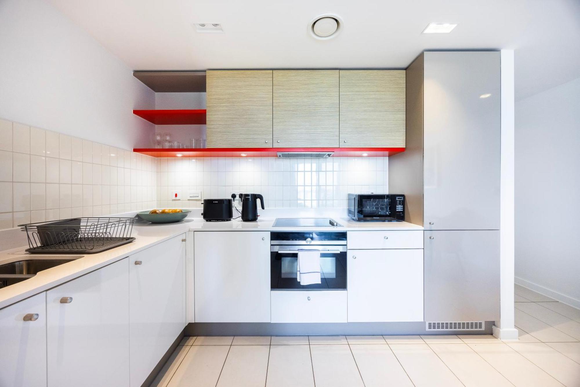 Austin David Executive Excel Apartment Лондон Екстериор снимка